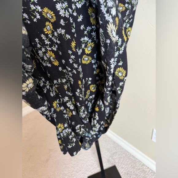 Free People Jinx Tie Front Romper Dress Black Sunflower Floral Women’s Size 8 - Picture 5 of 8
